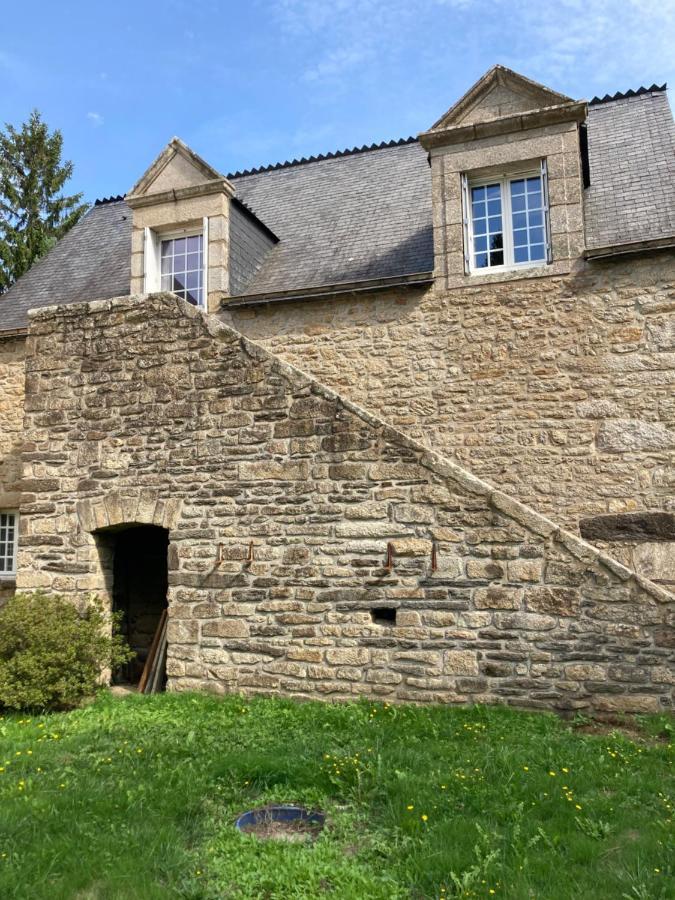Manoir De Saint-Fiacre Bed & Breakfast Malansac Bagian luar foto