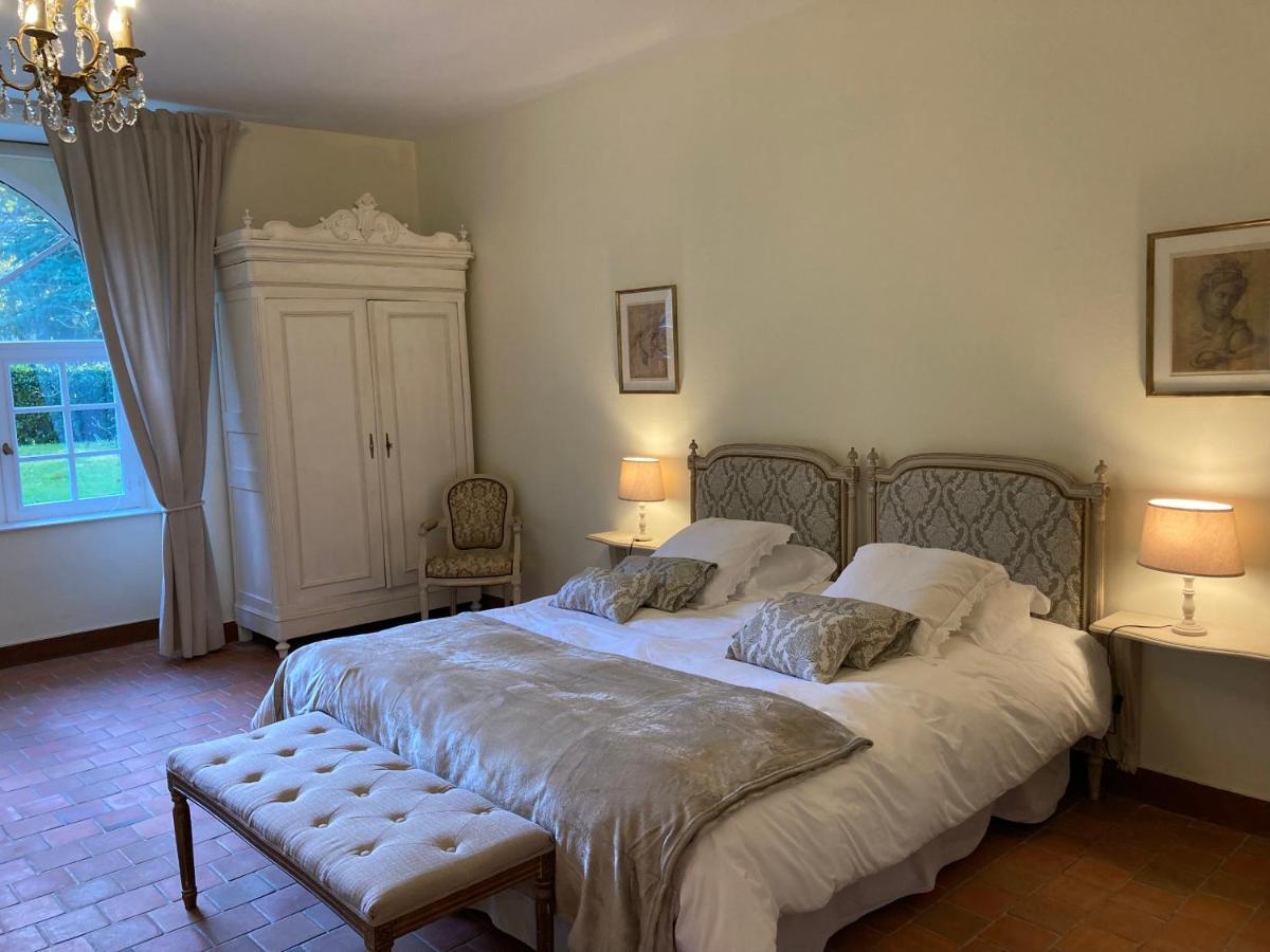 Manoir De Saint-Fiacre Bed & Breakfast Malansac Bagian luar foto
