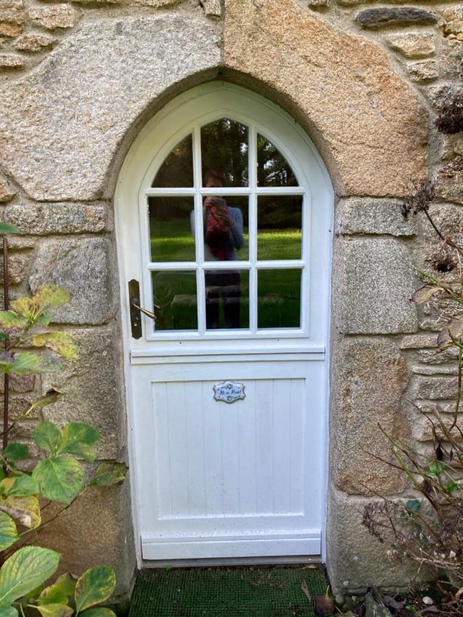 Manoir De Saint-Fiacre Bed & Breakfast Malansac Bagian luar foto